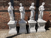 The four year tides on pedestal, 4 beautiful solid stone sculptures on pedestal !!!