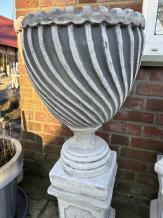 Garden vase - Flower pot with ornamental motif - Large - Stone