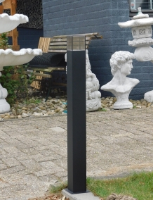 Schwarz/rostfarbene Stehleuchte, Laterne, Rauchglas, 90 cm, Aluminium.