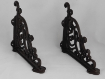 Set of 2 shelf bracket, from cast iron