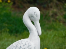 Kranich-Statue - massiver Stein