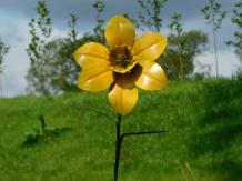 Handgemaakt Narcis - tuinsteker 82 cm - metaal