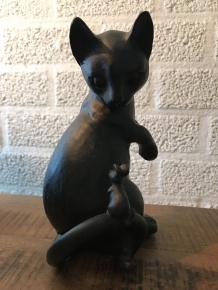 Sculpture: Cat + Mouse as a piggy bank