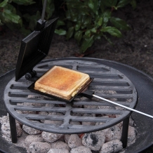 Tosti-Eisen für über dem Lagerfeuer, tolle Ergebnisse und gemütlich!