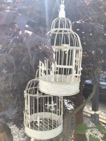 Set of beautiful round white metal bird cages, very beautiful in design!!