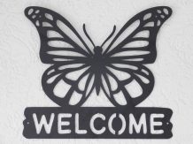 Wall ornament 'Welcome' with butterfly - metal