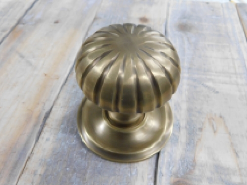 Door knob with rosette brass 70mm, door knob for front door, Solid and noble!!! (Fixed knob.)