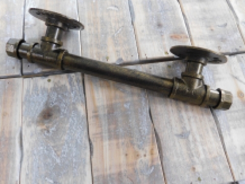 Beautiful hefty industrial door handle, iron bronze antique, very nice.