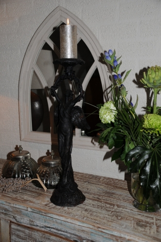 Beautiful heavy black-rust metal angel candlesticks, beautiful.