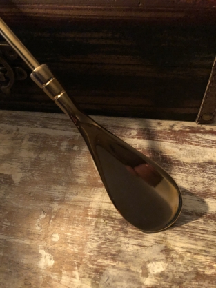 Beautiful brass shoehorn with a nice handle