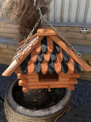 Lux Vogelhaus aus Holz, Vogelfutterhaus zum Aufhängen.