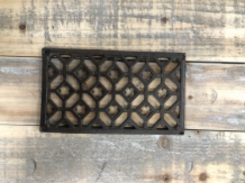 Ventilation grille - air grille - iron - wall deco