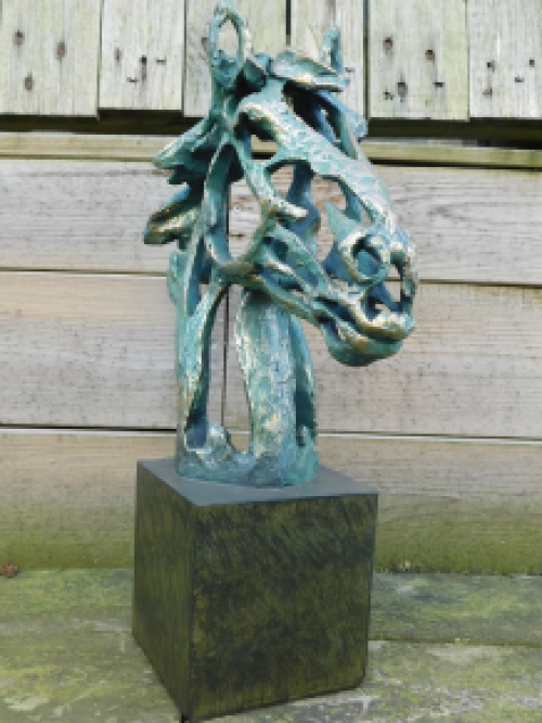 Abstract statue Horse head - Polystone 