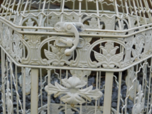 Bird cages, small + large, metal