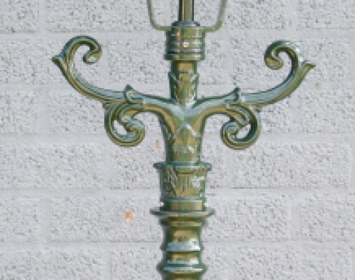 Klassieke lantaarn 'Barcelona' - buitenlamp met keramische fitting en glas, alu groen of zwart, 275cm