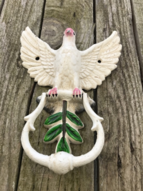 Door knocker with dove, beautiful in color, cast iron