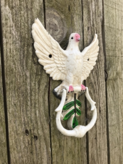 Door knocker with dove, beautiful in color, cast iron