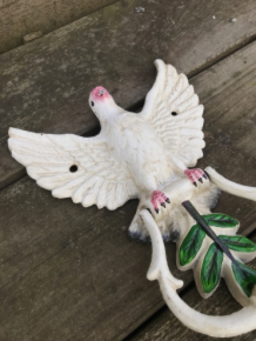 Door knocker with dove, beautiful in color, cast iron