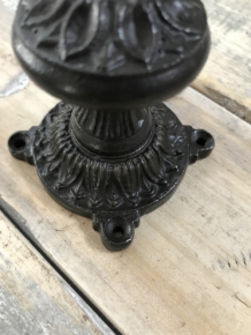 Door knob Ponto with Knob and Key rosette PZ - Antique Iron - Dark brown