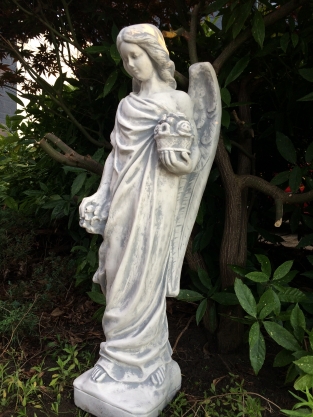 Standing Angel - 105 cm - Stone