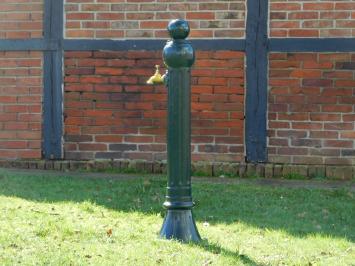 Standing fountain with brass tap - dark green - aluminium