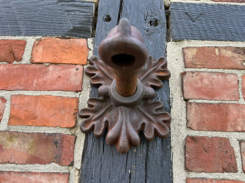 Gargoyle for Wall Fountain - Oak Leaf + Neptune - Cast iron - Rust