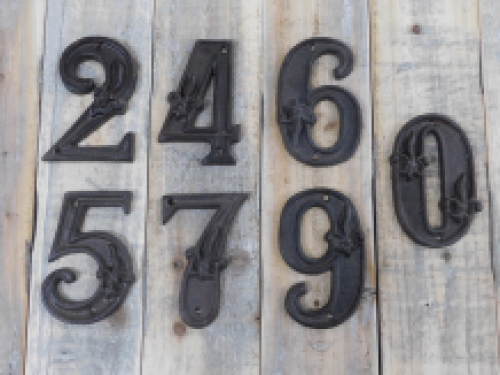 House number - digit 1 - cast iron brown 