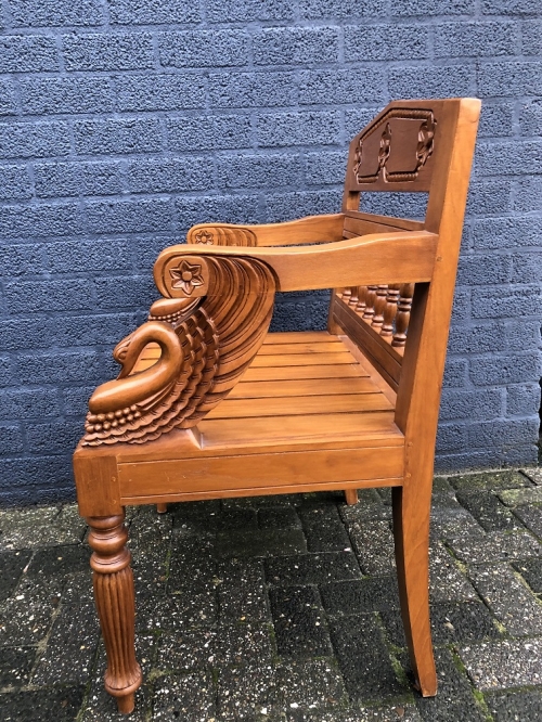 Antieke set stoelen, handgemaakt mooi houtsnijwerk. koloniaal hout, 1 MALIG!!