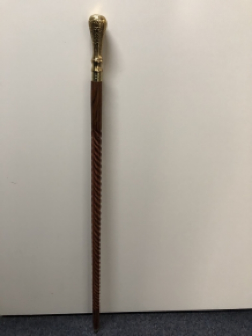 Walking stick, with brass decorative knob and hand-carved handle, beautiful!!!