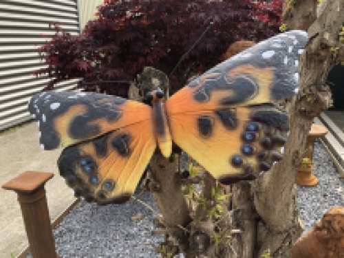 Vlinder-metaal-vol in kleur-wanddecoratie-mooi.