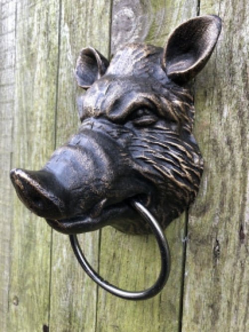 Wild head iron in bronze look, with towel ring