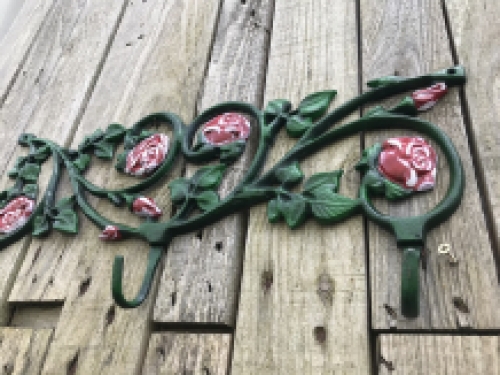 Wandgarderobe, Gusseisen grün mit roten Rosen, 3 stabile Haken