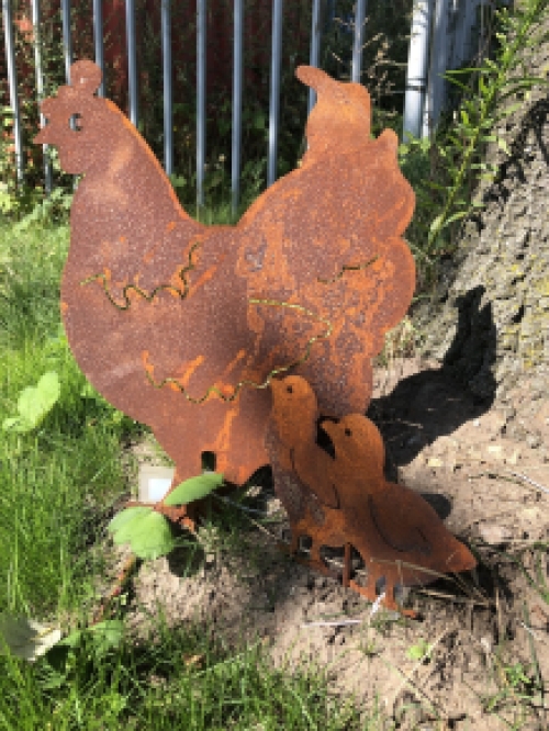 Gartenstab, Silhouette eines Huhns mit seinen Küken, Metall