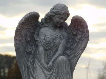 Statue Angel with Wings - Detailed - Stone