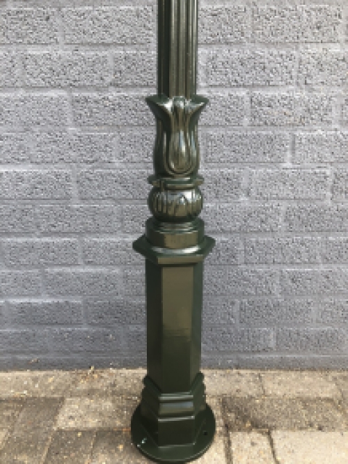 Outdoor lamp, lantern Amsterdam with ceramic fitting and glass, cast aluminum , 225 cm.