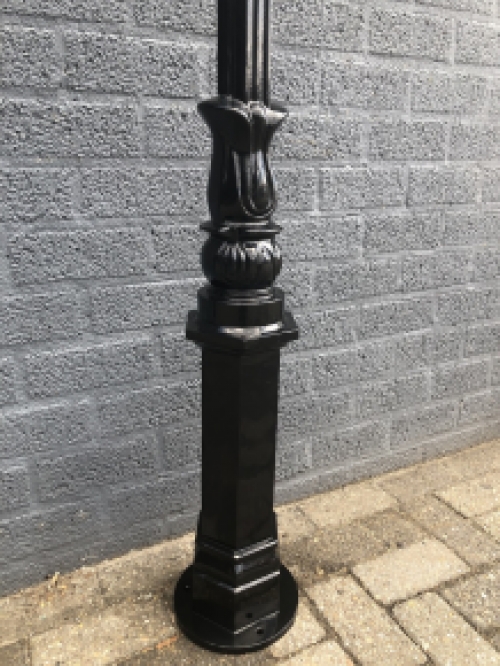 Outdoor lamp, lantern Amsterdam with ceramic fitting and glass, cast aluminum, 225 cm.