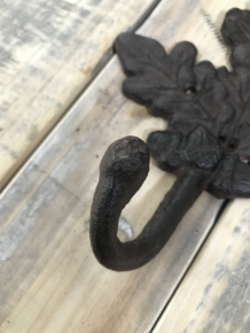 Coat hook with oak leaf, coat rack in cast iron, antique, brown