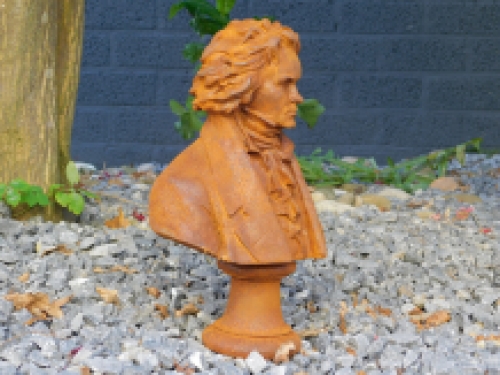 Prächtige Statue von Ludwig van Beethoven - ganz aus Gusseisen