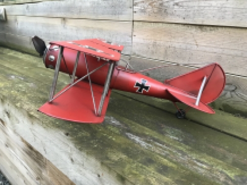 Metalen schaalmodel van een vliegtuig uit de WW2, een Luftwaffe schaalmodel