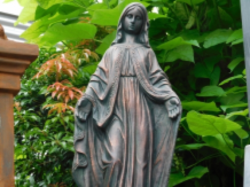 Schöne kirchliche Marienstatue aus Polystone