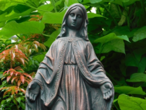 Schöne kirchliche Marienstatue aus Polystone