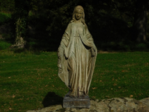 Statue of the Virgin - robust - polystone - ecru