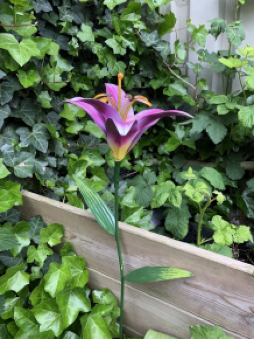 Handmade Lily - Gartenhocker 82 cm - Metall