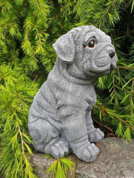 Garden statue of a dog