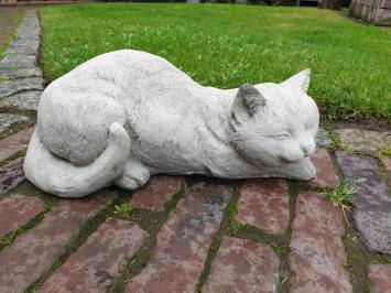 Garden statue of a cat, chintia