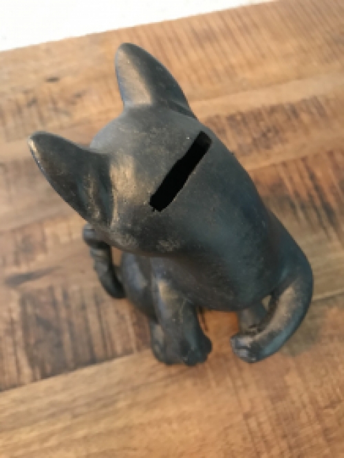 Sculpture: Cat + Mouse as a piggy bank