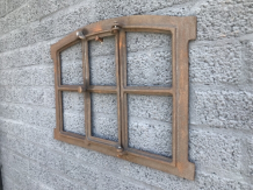 Eisenfenster für Gartenwand, Stallfenster, Fenster im antiken Stil - 57x42