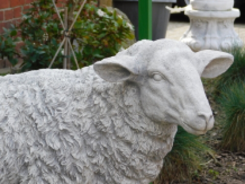 Statue Schaf XL - massiver Stein