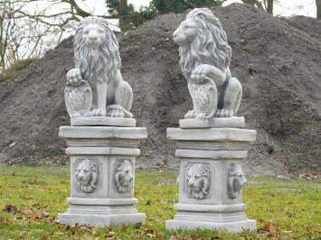 Set of 2 Lions on Pedestal - 100 cm - Stone