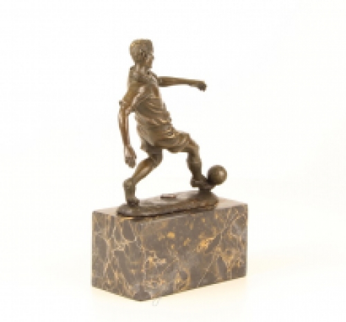 Bronzeskulptur Fußballspieler - auf Marmorsockel